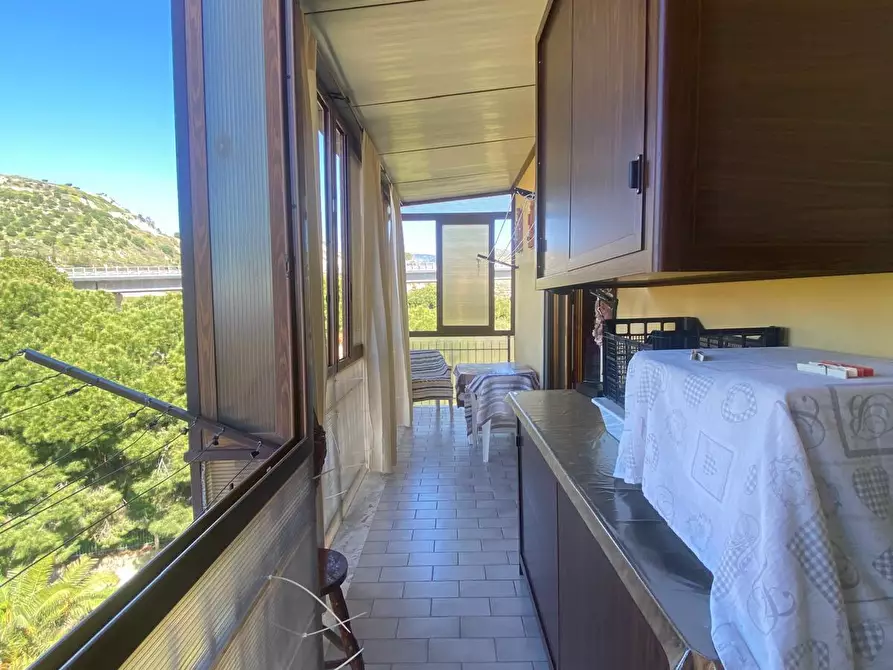 Immagine 10 di Pentalocale in vendita  in Viale Aldo Moro 15 a Bova Marina