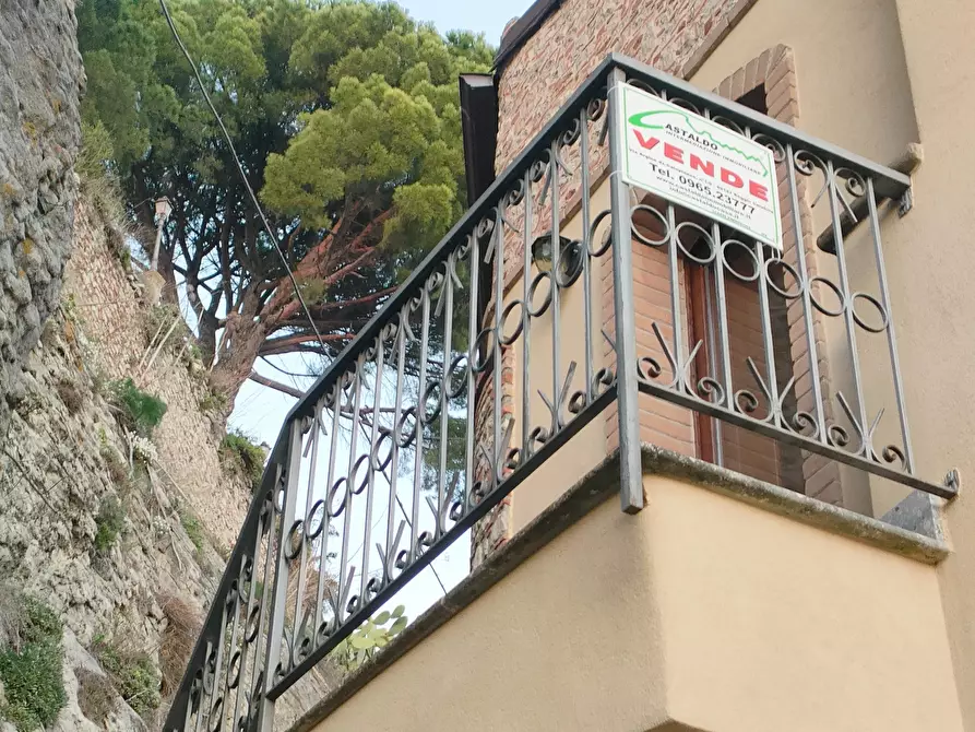 Immagine 24 di Casa indipendente in vendita  in Via Dante a Bova
