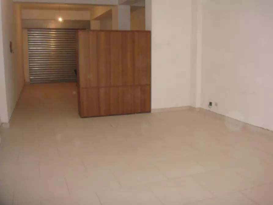 Immagine 10 di Magazzino in vendita  in Viale Aldo Moro Trav. Neri R.C. a Reggio Di Calabria
