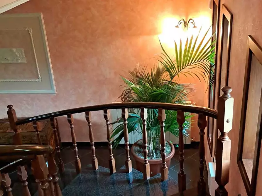 Immagine 3 di Villa in vendita  in Viale Magna Grecia 21 a Bova Marina