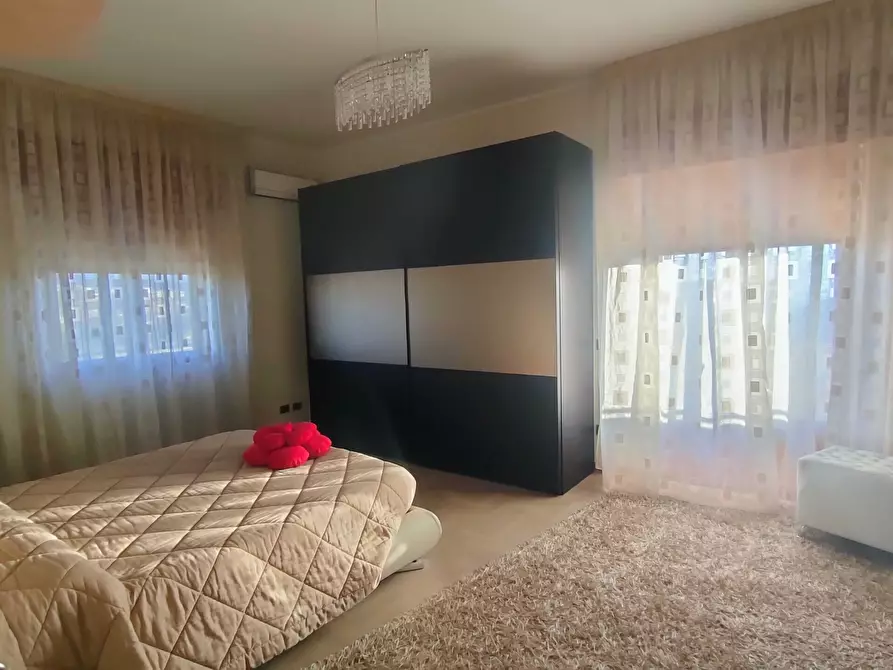 Immagine 11 di Pentalocale in vendita  in Via Abate Sant'Elia 26 a Reggio Di Calabria