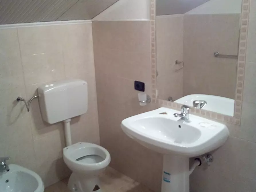 Immagine 7 di Casa indipendente in vendita  in Via Cartisano 57 a Reggio Di Calabria