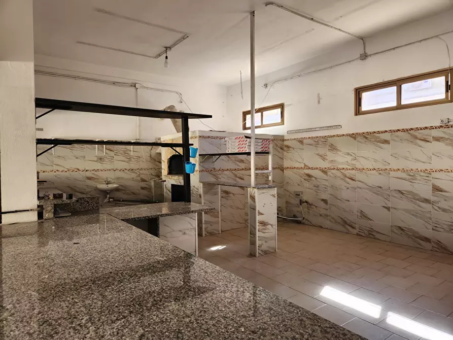 Immagine 3 di Locale commerciale in affitto  a San Sperate