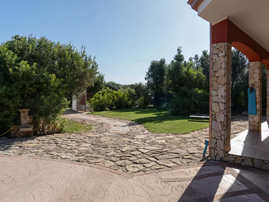 Immagine 9 di Villa in vendita  a San Sperate