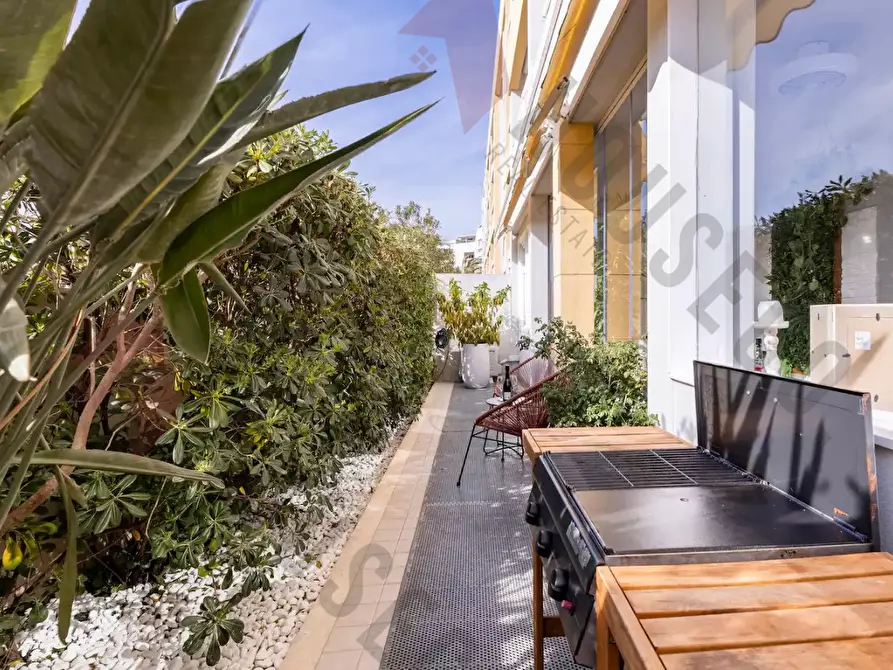 Immagine 12 di Appartamento in vendita  in Via Italia a Quartu Sant'elena