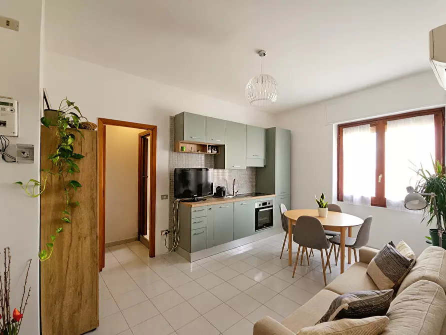 Immagine 4 di Appartamento in vendita  in Via Dante a Quartu Sant'elena