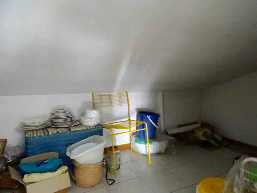 Immagine 10 di Mansarda in vendita  a Sarzana