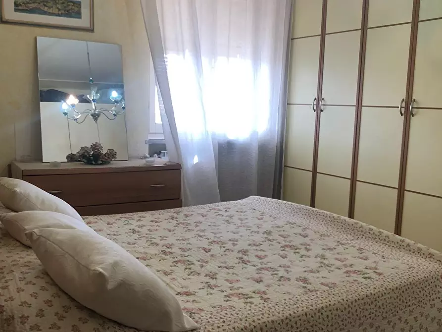 Immagine 25 di Casa semindipendente in vendita  a Castelnuovo Magra