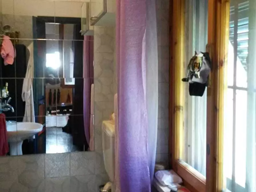 Immagine 12 di Casa semindipendente in vendita  a Ameglia