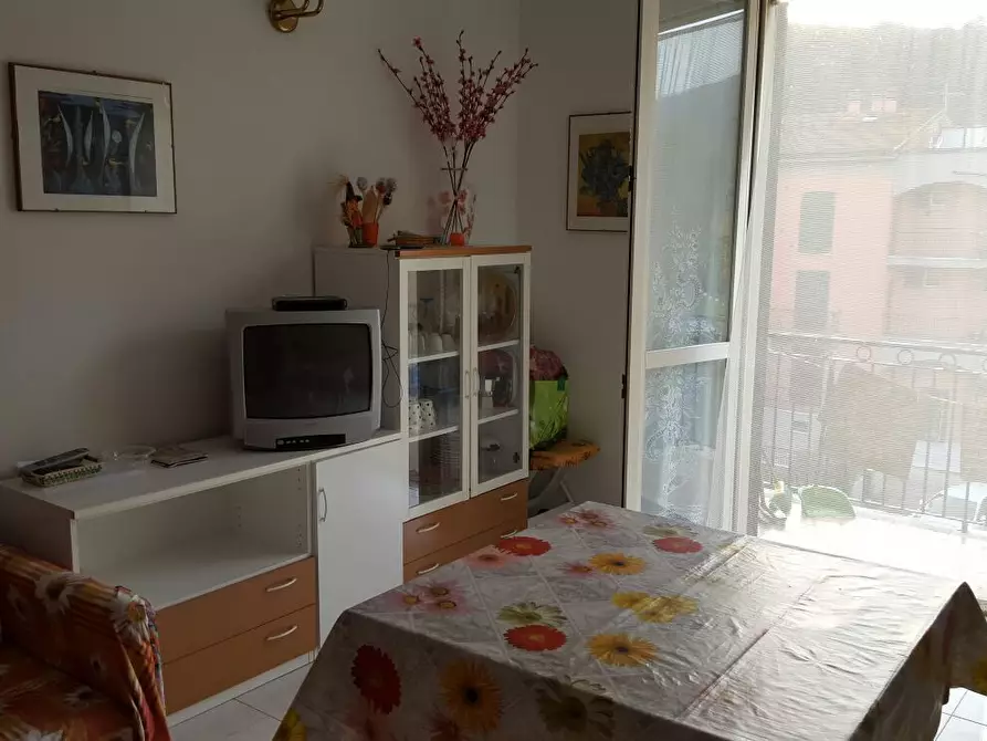 Immagine 6 di Bilocale in vendita  a Ameglia