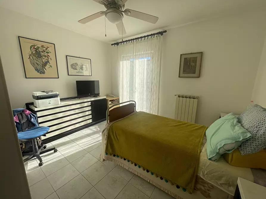 Immagine 9 di Porzione di casa in vendita  a Ameglia