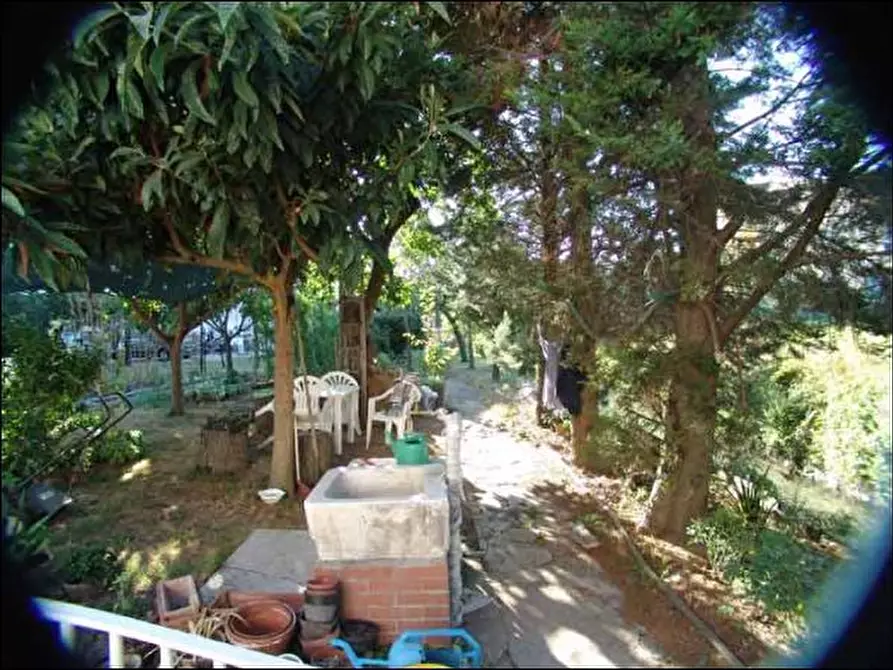 Immagine 2 di Terratetto in vendita  a Fosdinovo