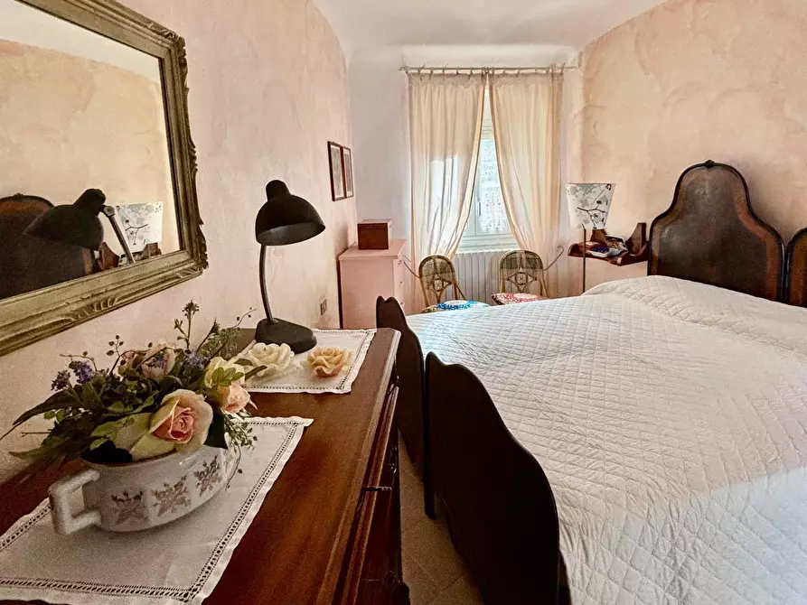Immagine 5 di Bilocale in affitto  a Ameglia
