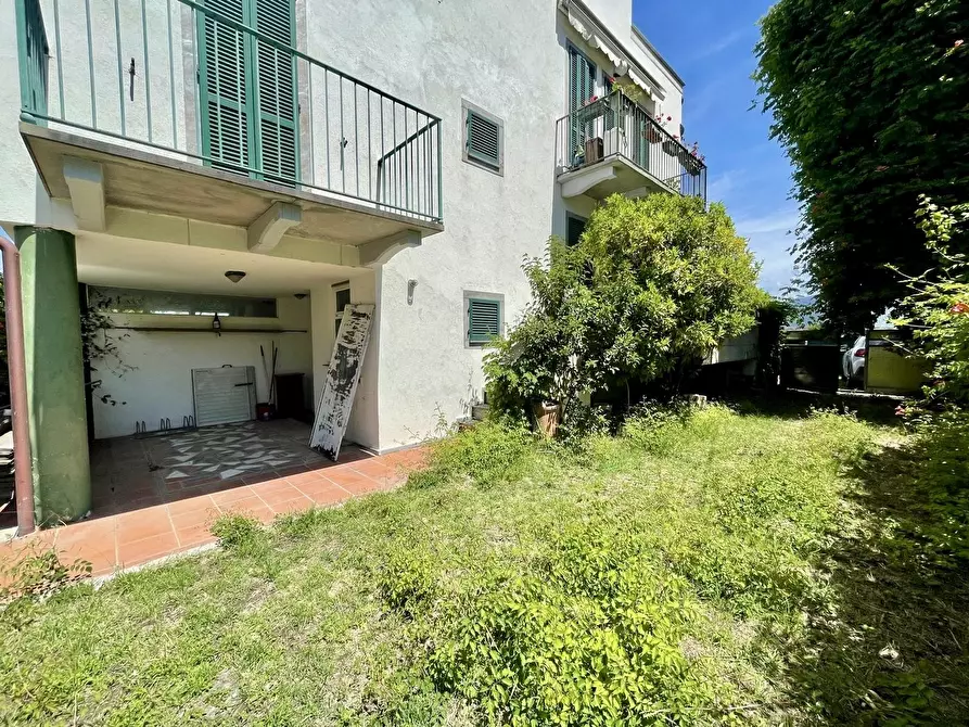 Immagine 27 di Porzione di casa in vendita  a Ameglia