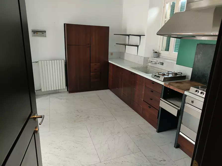 Immagine 26 di Appartamento in affitto  in Via Verdi 1B a Carrara