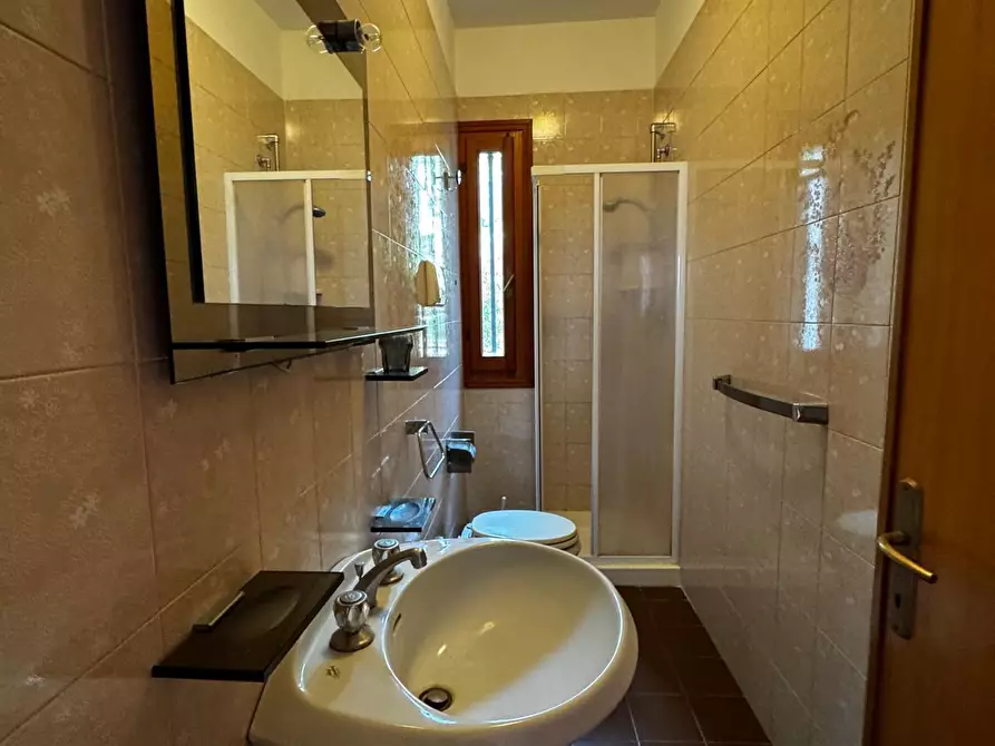 Immagine 13 di Appartamento in affitto  in LOC. 3 STRADE a Lerici