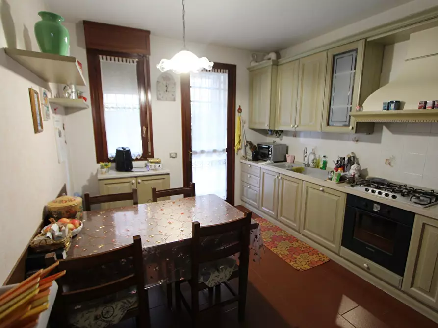 Immagine 9 di Villetta a schiera in vendita  in Via Generale Carlo Alberto dalla Chiesa a Valsamoggia