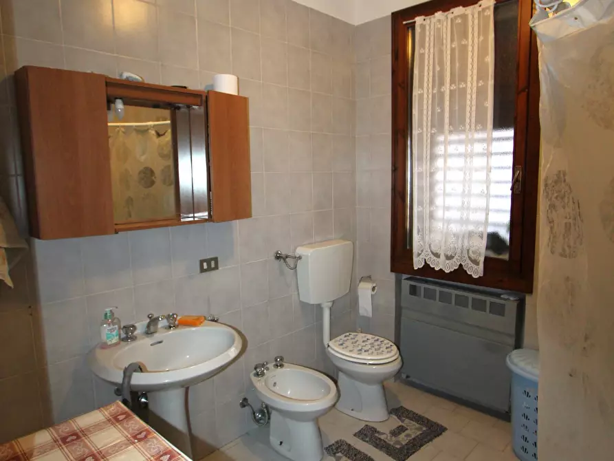 Immagine 10 di Appartamento in vendita  in Via A. Zanasi a Valsamoggia