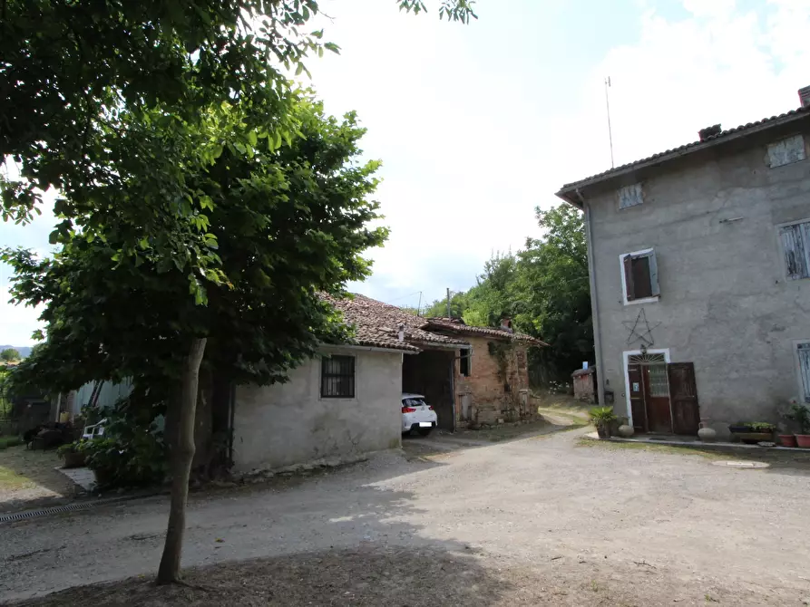 Immagine 18 di Porzione di casa in vendita  in Via Sant'Apollinare a Valsamoggia