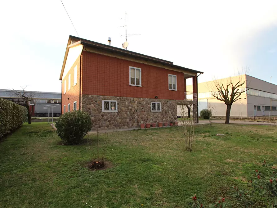 Immagine 23 di Casa indipendente in vendita  in Via Tombetto 18-22 a Valsamoggia