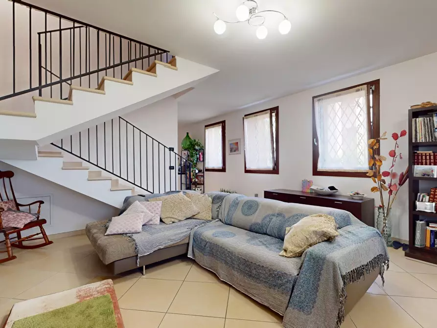 Immagine 17 di Villetta a schiera in vendita  in Via A. Pallotti a Valsamoggia