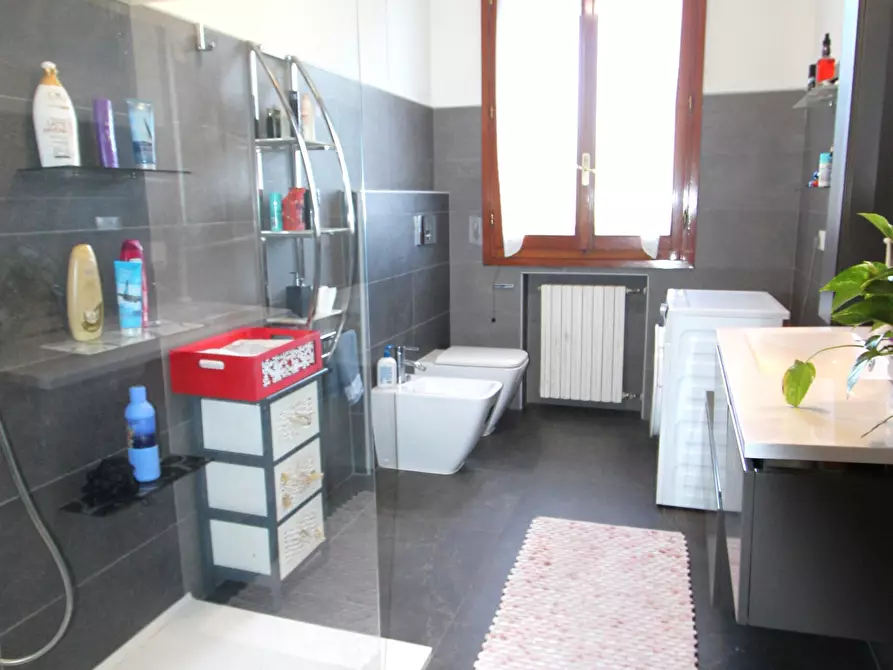 Immagine 48 di Villa in vendita  in Via dell'Artigiano 1 a Valsamoggia