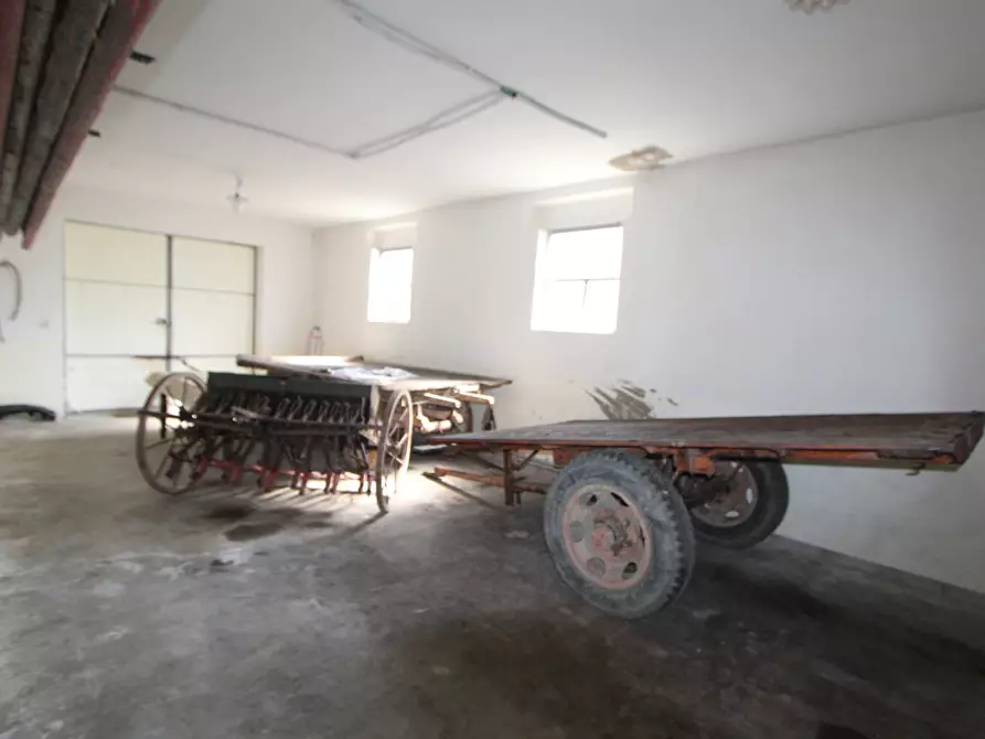 Immagine 27 di Porzione di casa in vendita  in Viale M. di Canossa a Valsamoggia