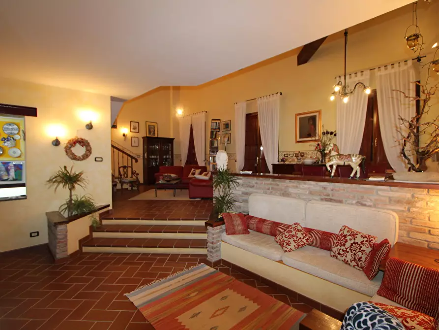 Immagine 4 di Porzione di casa in vendita  in Via Marco Biagi a Valsamoggia