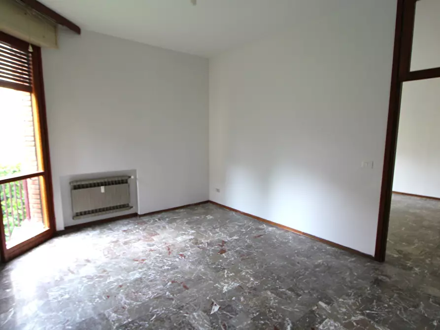 Immagine 14 di Appartamento in vendita  in Viale della Costituzione 6 a Valsamoggia