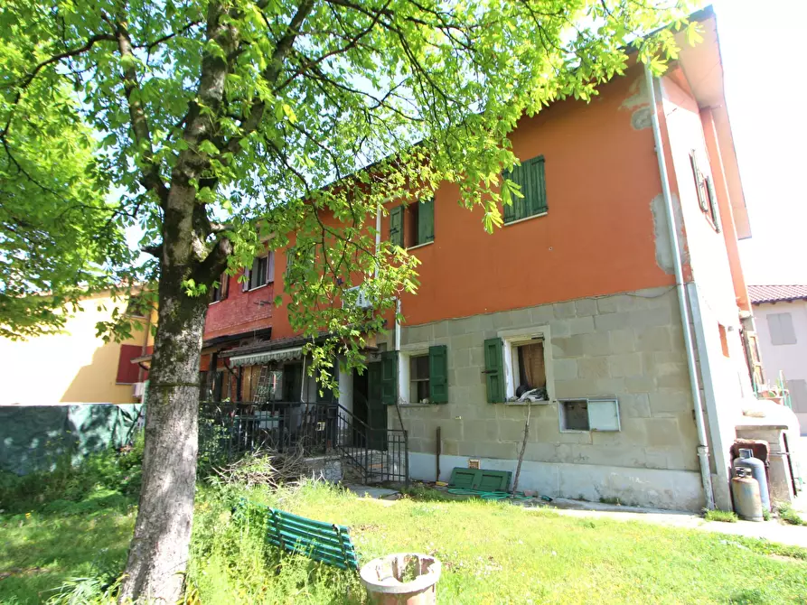 Immagine 1 di Porzione di casa in vendita  in Via Rio Marzatore a Valsamoggia