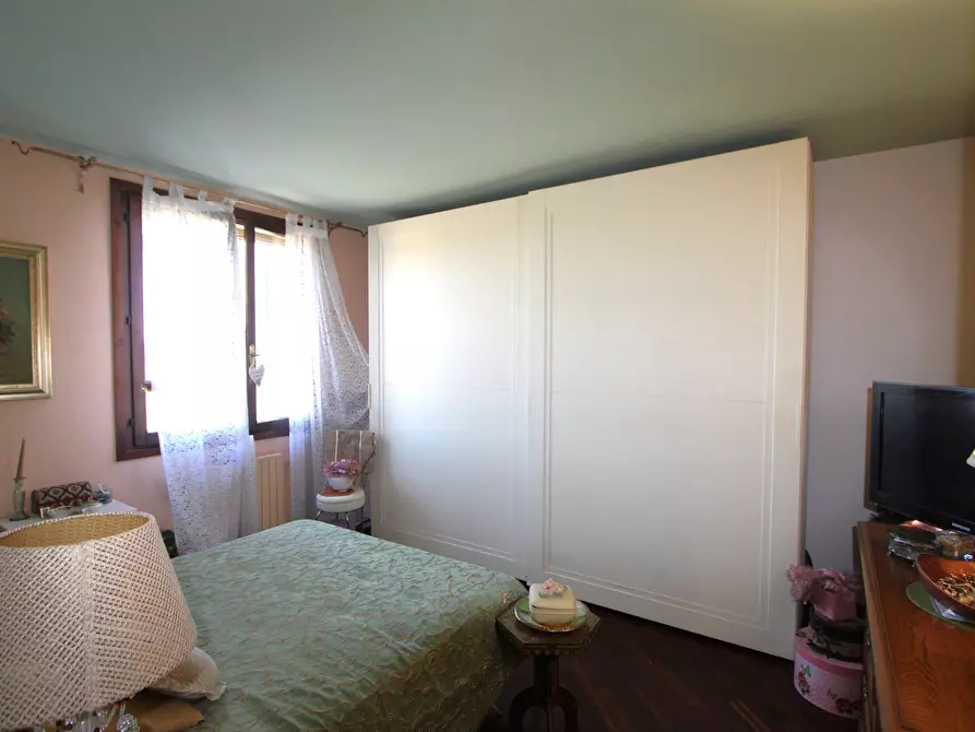 Immagine 16 di Appartamento in vendita  in Via Magazzino a Valsamoggia