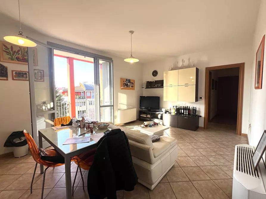 Immagine 17 di Appartamento in vendita  in Via Giuseppe Mazzini a Valsamoggia