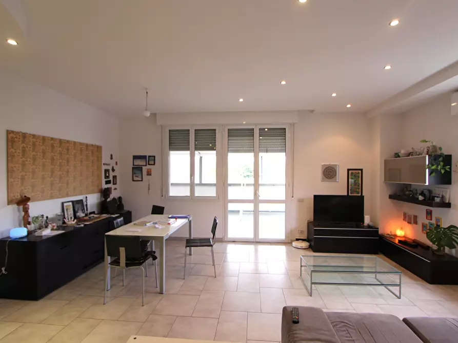 Immagine 3 di Casa indipendente in vendita  in Via Provinciale Est a Valsamoggia