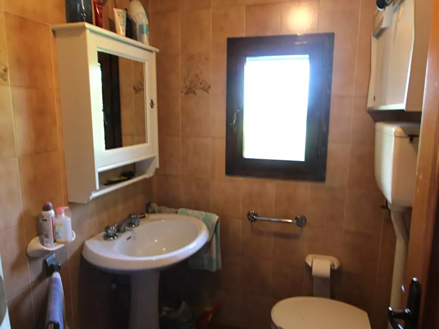 Immagine 15 di Porzione di casa in vendita  in Via Palazzetto 17 a Valsamoggia