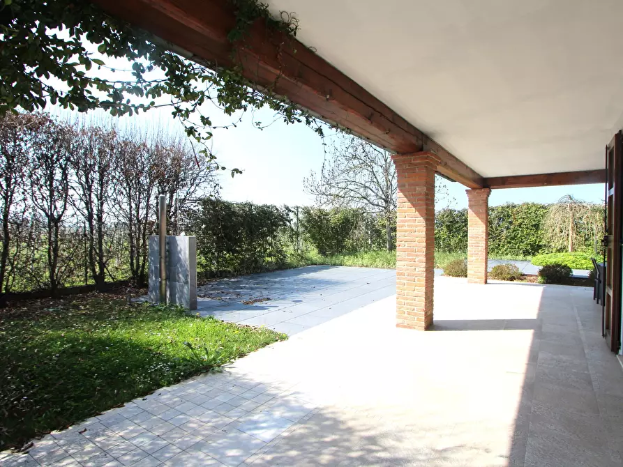 Immagine 35 di Villa in vendita  in Via Augusto Ferrari a Valsamoggia