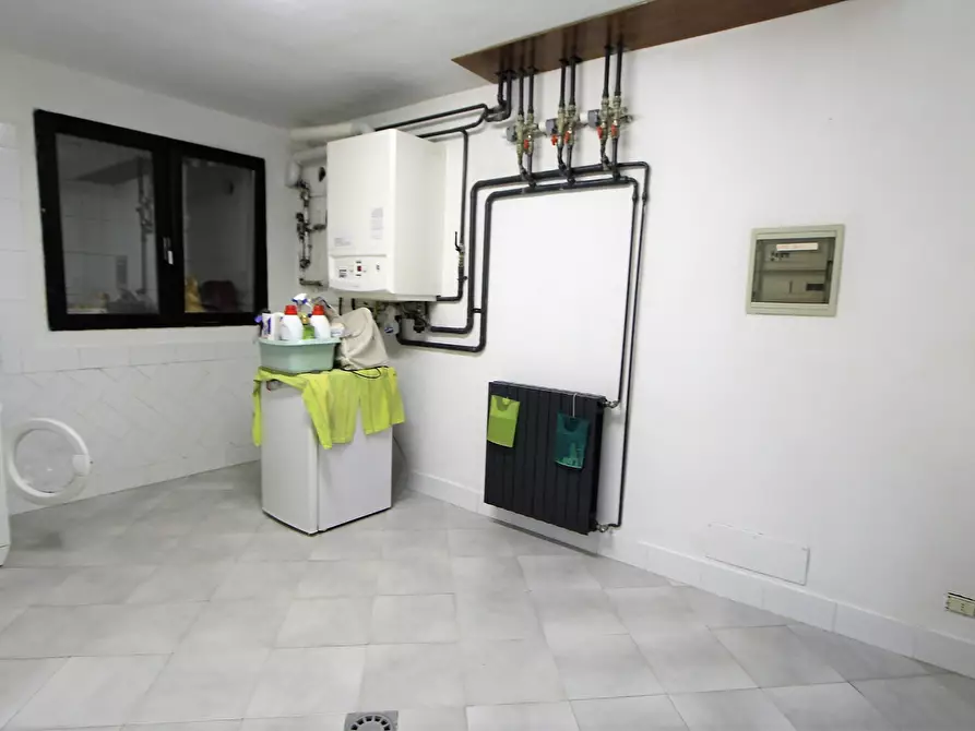 Immagine 41 di Porzione di casa in vendita  in Via Marco Biagi a Valsamoggia