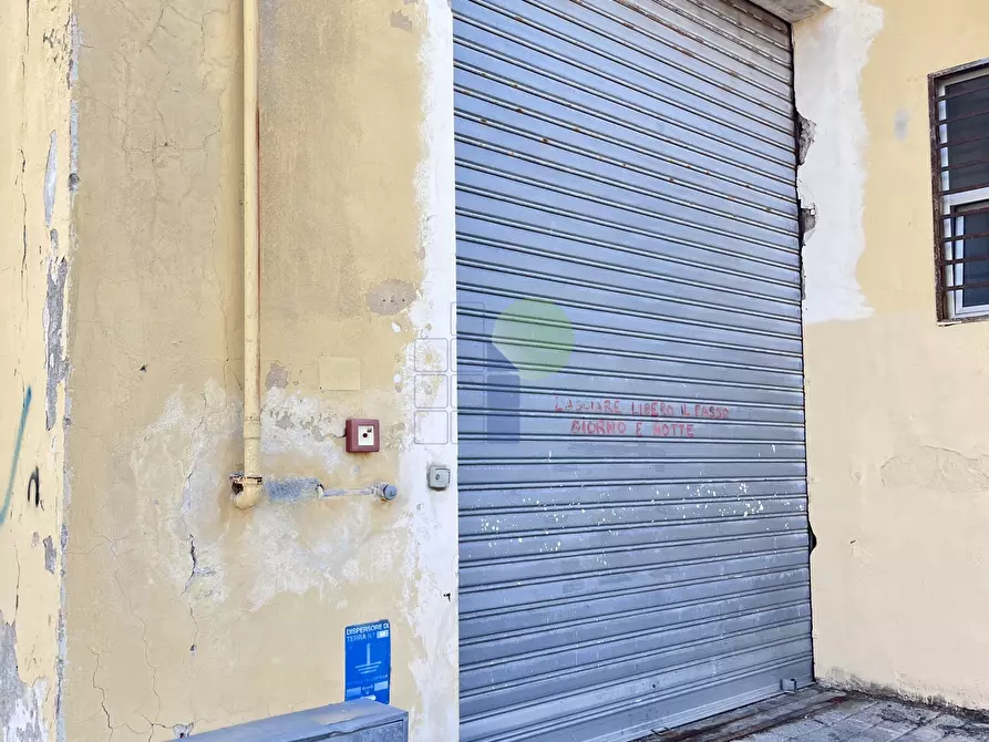 Immagine 39 di Attività artigianale in vendita  in Via Grotta delle Fate 89 a Livorno