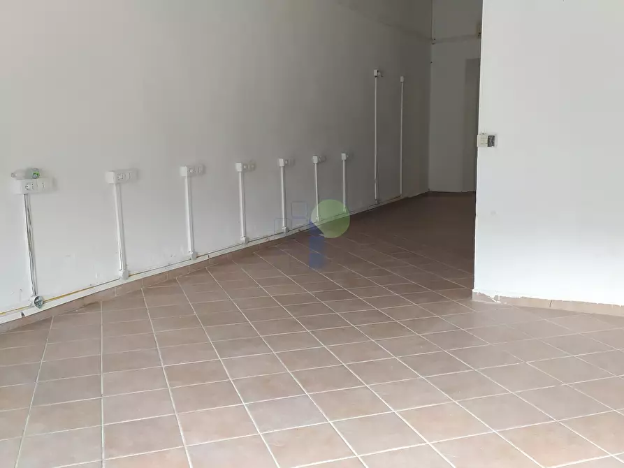 Immagine 7 di Capannone industriale in affitto  in Scali Luigi Bettarini 2 a Livorno