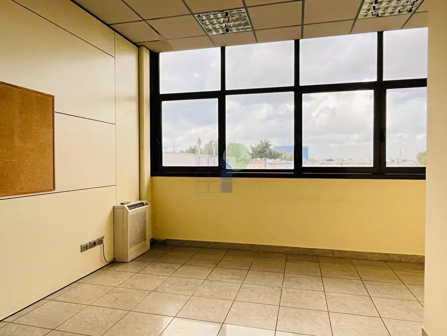 Immagine 14 di Attività artigianale in affitto  in Via Dell'Artigianato 43 a Livorno