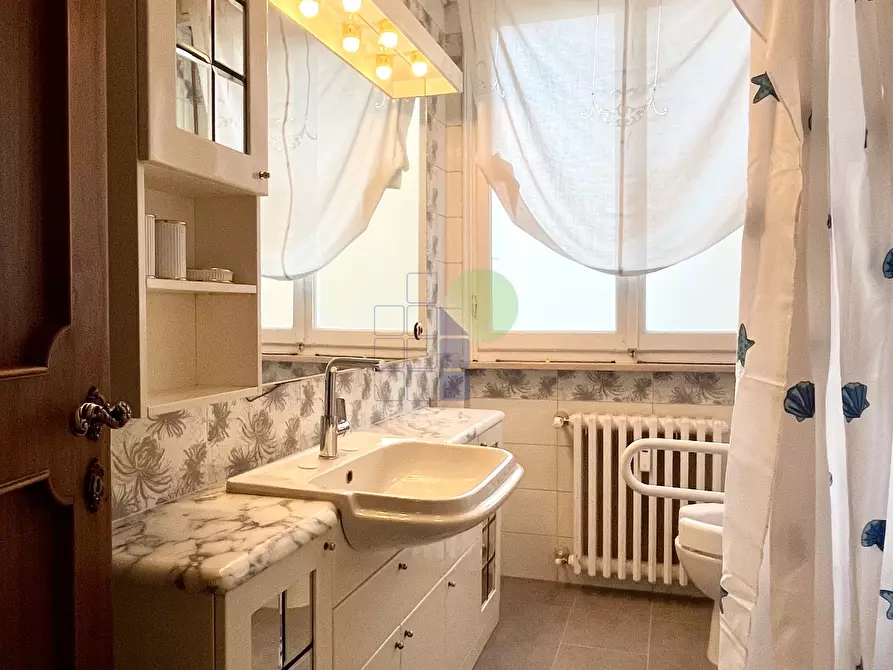 Immagine 53 di Pentalocale in vendita  in Via Calzabigi 110 a Livorno