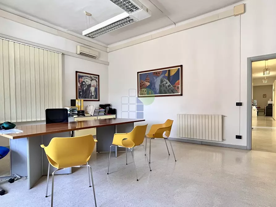 Immagine 6 di Ufficio in affitto  in Via L. da Vinci 35 a Livorno