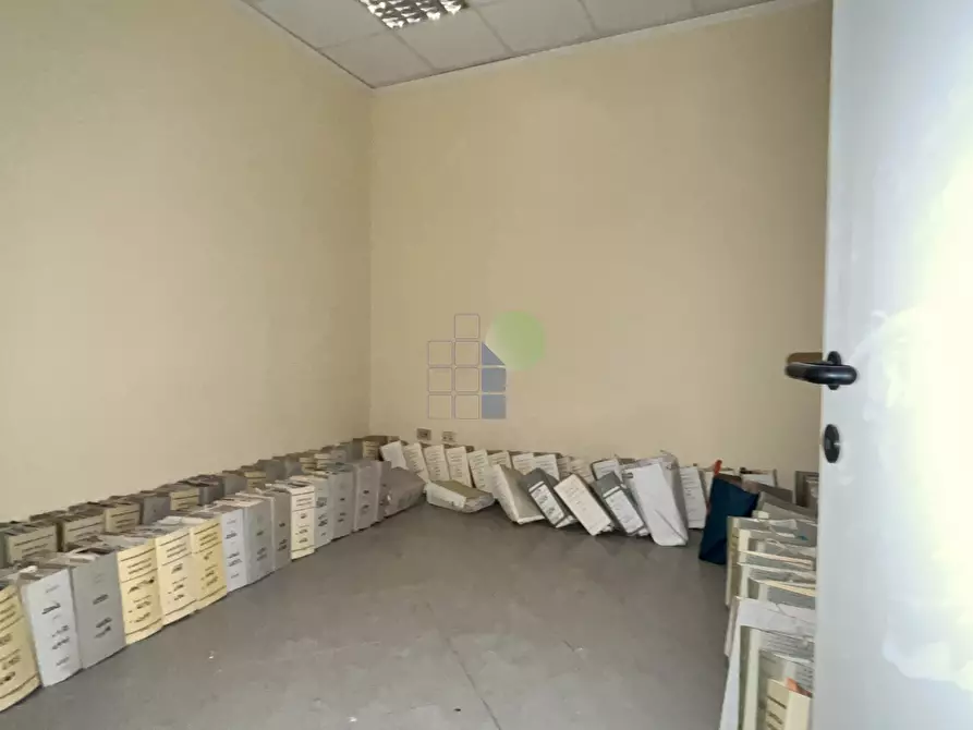 Immagine 12 di Capannone industriale in affitto  in Via dell'Indipendenza 30 a Livorno