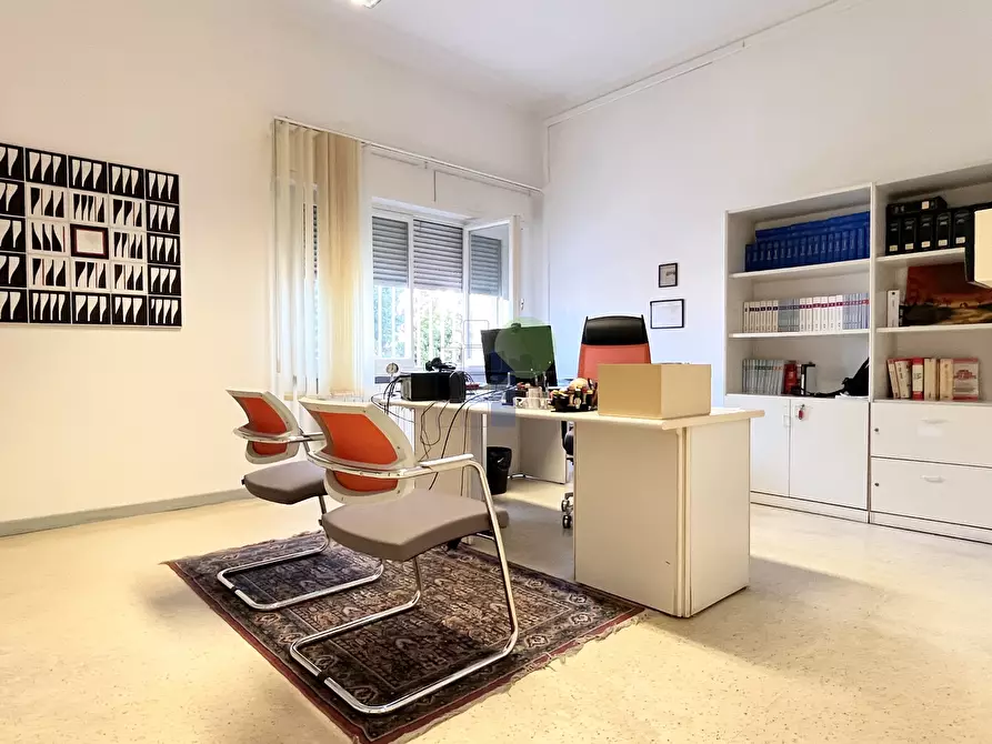 Immagine 7 di Ufficio in vendita  in Via L. da Vinci 35 a Livorno