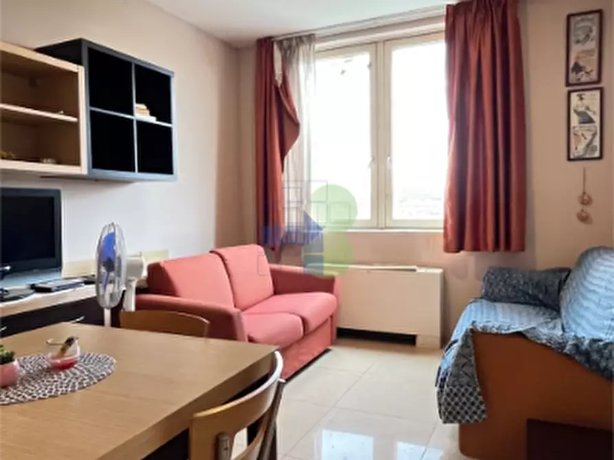 Immagine 11 di Bilocale in vendita  in Via Aurelio Lampredi a Livorno