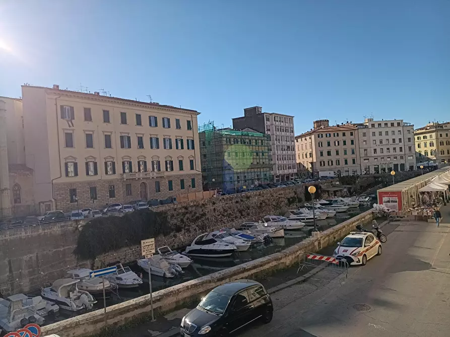 Immagine 21 di Ufficio in vendita  in Piazza Cavour 21 a Livorno