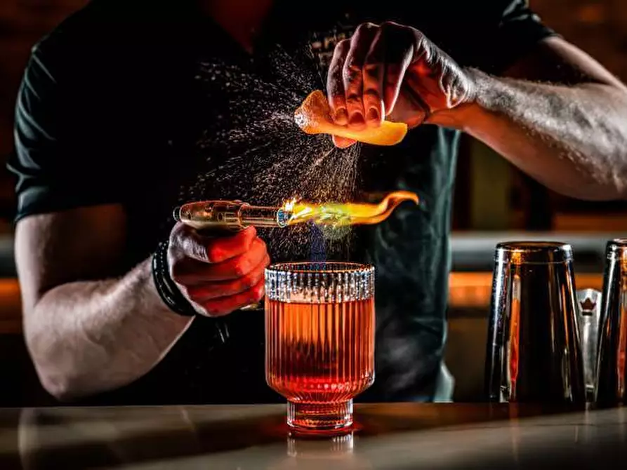 Immagine 1 di Bar / Ristorante in vendita  in Piazza delle Vettovaglie 1 a Livorno