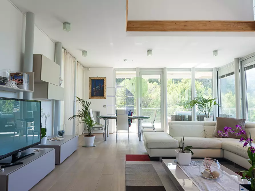 Immagine 4 di Villetta a schiera in vendita  in Viale del Tirreno 14 a Livorno