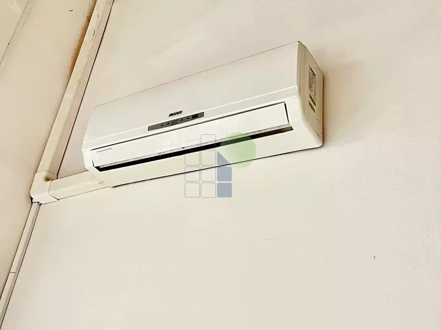 Immagine 11 di Locale commerciale in vendita  in Via Buontalenti 22 a Livorno