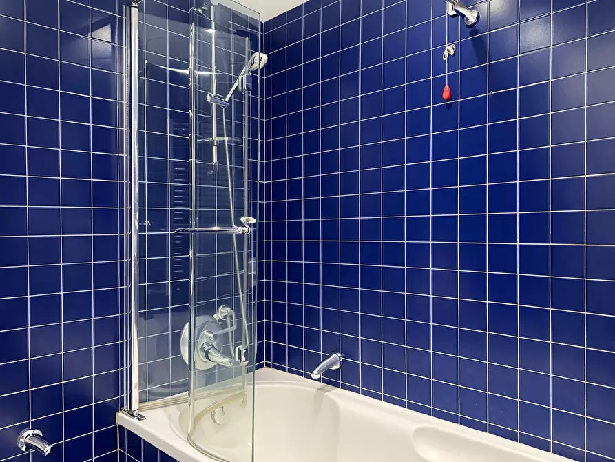 Immagine 20 di Bilocale in affitto  in Via Verbano a Arona