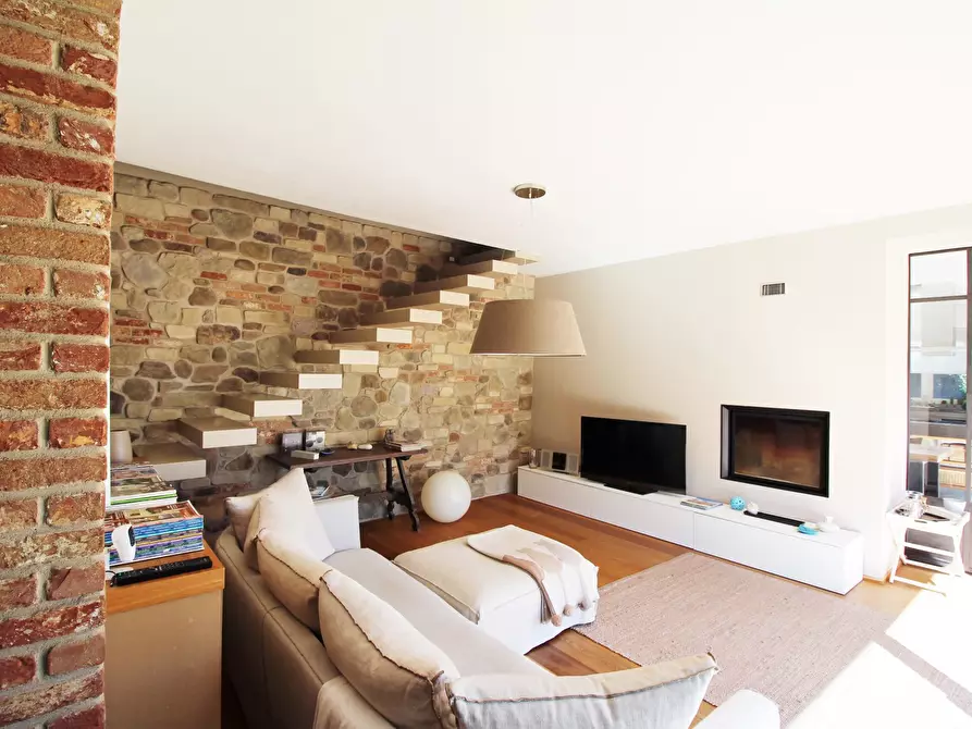 Immagine 17 di Rustico / casale in vendita  in Via Lanca 1 a Oleggio